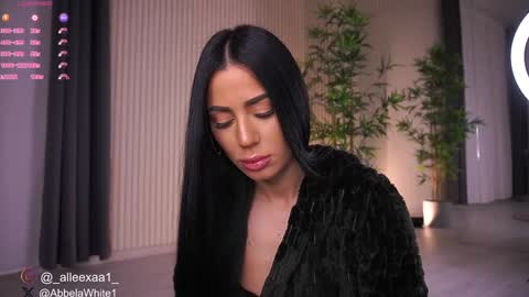 Snapshot of abbela_white chatting on January 27, 6:19 am Alexa online show from January 27, 6:19 am