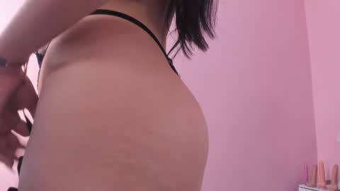 abbey_walker online show from December 24, 12:22 pm