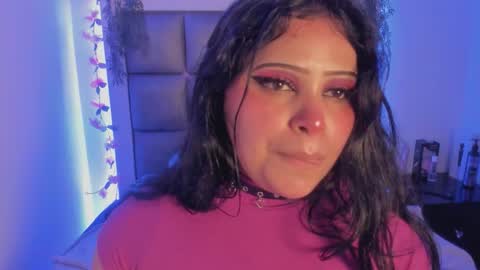 abbiee_collins online show from February 26, 5:50 am