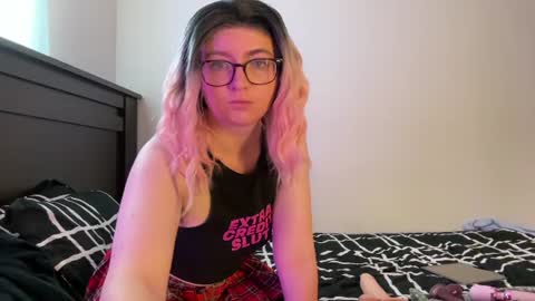 Abbi Willow online show from June 14, 3:01 pm