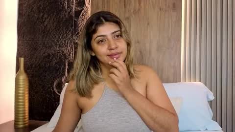 Abbygail online show from October 20, 12:30 pm