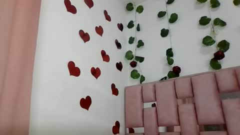 abby_moss_2 online show from March 12, 12:30 pm