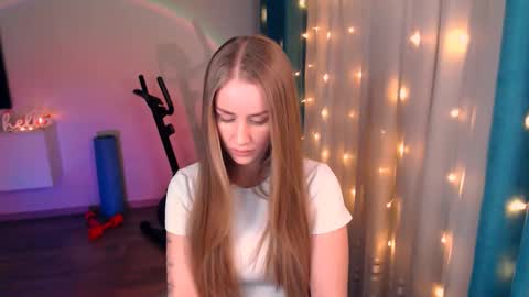 Anna online show from February 14, 7:23 pm