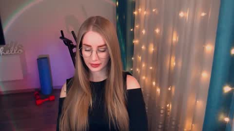 Anna online show from February 24, 7:52 pm