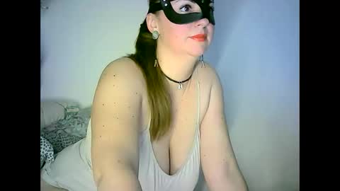 Snapshot of abigailove4u chatting on February 28, 1:26 am GoldenFish online show from February 28, 1:26 am