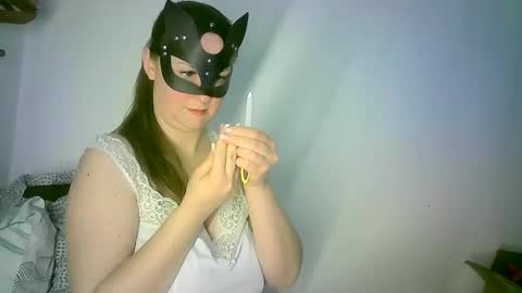 Snapshot of abigailove4u chatting on January 29, 7:00 pm GoldenFish online show from January 29, 7:00 pm