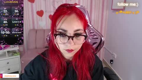 abril_ch_ online show from March 3, 10:52 am