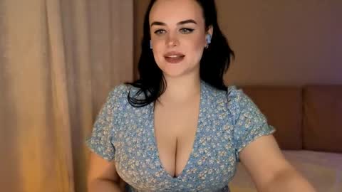 my inst   love inside 17 online show from March 29, 7:02 pm