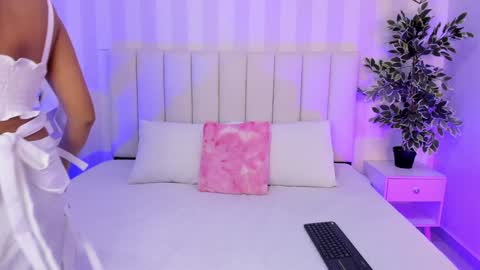    online show from December 30, 1:03 pm