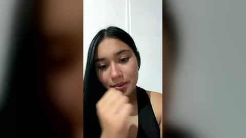 Adaira online show from March 1, 1:38 am