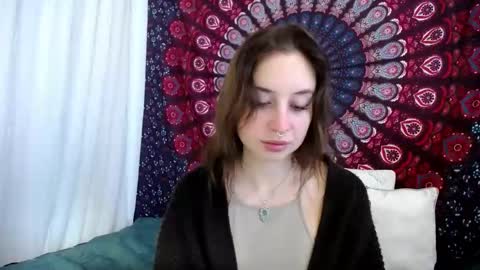 Adalyn online show from December 3, 7:33 am