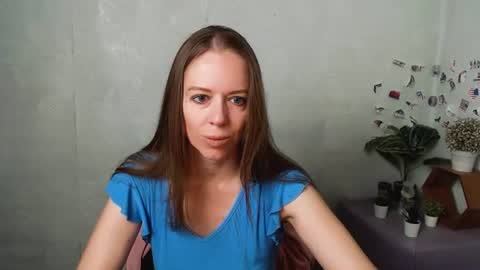 adamais_ online show from June 22, 2:49 am