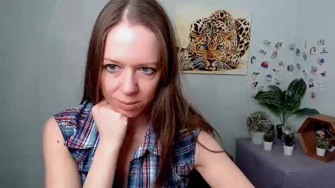 adamais_ online show from February 23, 8:03 am