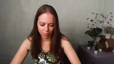 adamais_ online show from June 20, 2:59 am