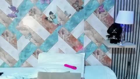 addison_avery online show from July 7, 7:23 am