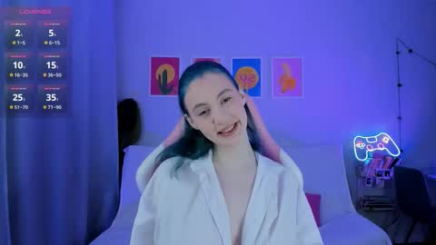 Adelle online show from February 17, 3:17 am