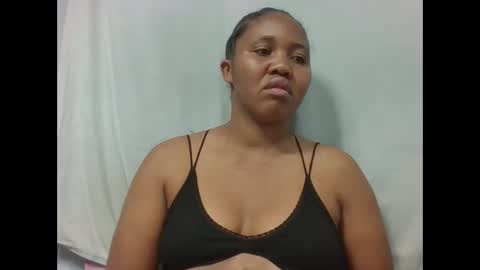 adelealy online show from November 25, 11:56 am