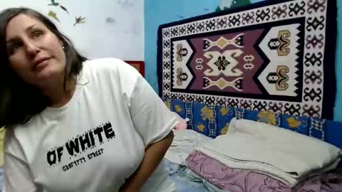 Snapshot of adelineblueeyes chatting on October 2, 11:37 am Larisa online show from October 2, 11:37 am
