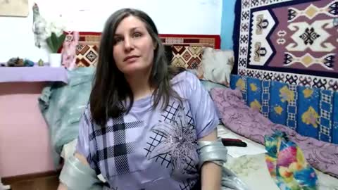 adelinemilf online show from April 12, 1:03 pm