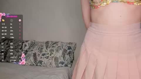 adelins_peach online show from October 3, 9:25 am