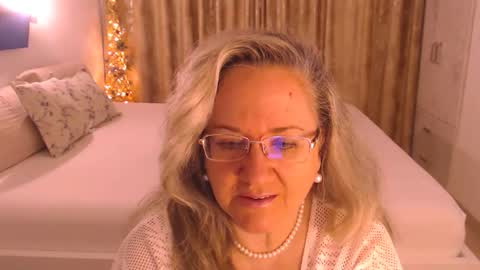 Cryna online show from March 12, 6:05 am