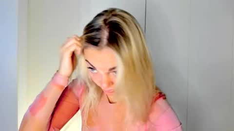 Adriana online show from June 1, 3:36 pm