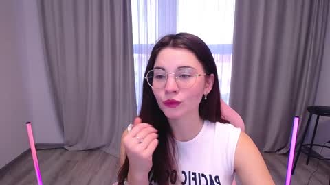 Adriana online show from November 25, 5:09 am