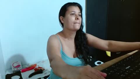 Adriana milf online show from January 29, 3:54 am