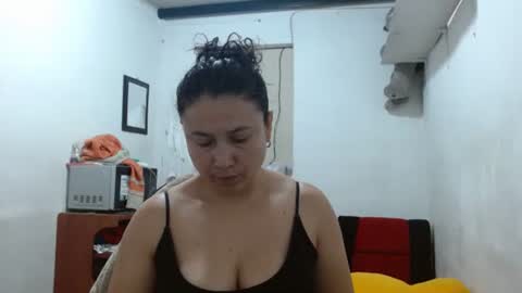 Adriana Tellez online show from November 3, 1:15 pm