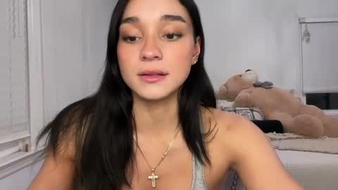 Snapshot of adriannarodriguez chatting on February 6, 2:00 am Adrianna  online show from February 6, 2:00 am