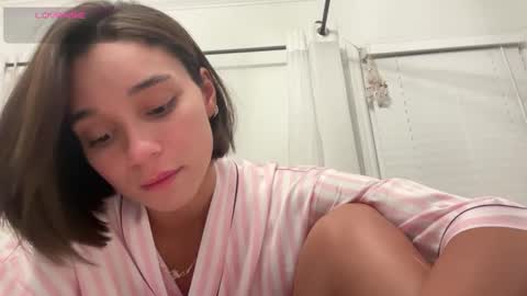 Adrianna  online show from February 26, 3:27 am