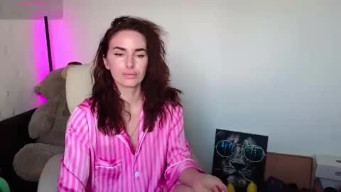 Snapshot of adrihanna chatting on February 5, 6:13 am Adriana online show from February 5, 6:13 am