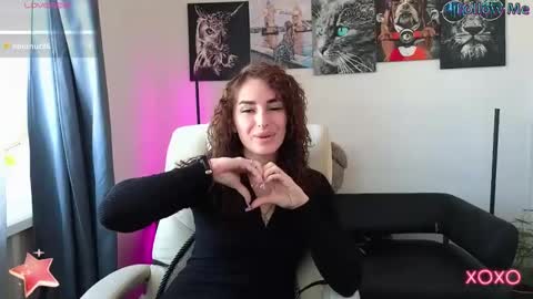 Snapshot of adrihanna chatting on February 21, 8:39 am Adriana online show from February 21, 8:39 am