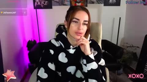 Snapshot of adrihanna chatting on March 11, 4:30 am Adriana online show from March 11, 4:30 am