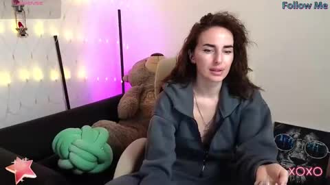 Snapshot of adrihanna chatting on February 6, 6:29 am Adriana online show from February 6, 6:29 am
