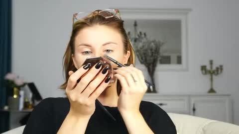 Snapshot of aelia_anara chatting on October 1, 4:17 am Aelia online show from October 1, 4:17 am