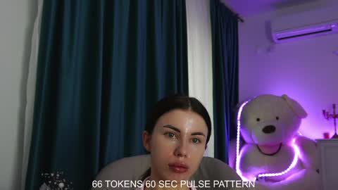 Snapshot of aelia_anara chatting on January 11, 6:24 am Aelia online show from January 11, 6:24 am