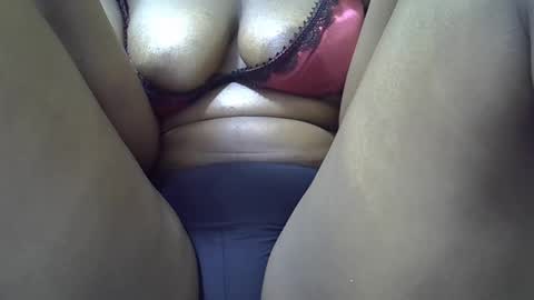 africanngirl online show from December 17, 9:07 am