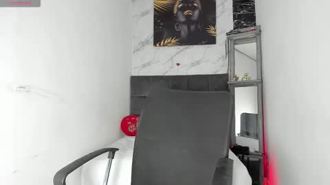 Snapshot of afrodita_n_ares_ chatting on October 28, 7:52 pm afrodita n ares online show from October 28, 7:52 pm