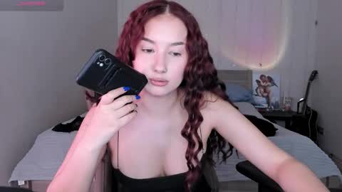 Snapshot of agata_cherry chatting on September 17, 7:17 am Eva online show from September 17, 7:17 am