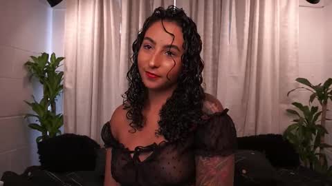 Val   inst  agatha clls online show from November 10, 7:31 pm