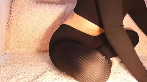 Snapshot of agent_pr0vocateur chatting on February 12, 5:58 am Sasha online show from February 12, 5:58 am