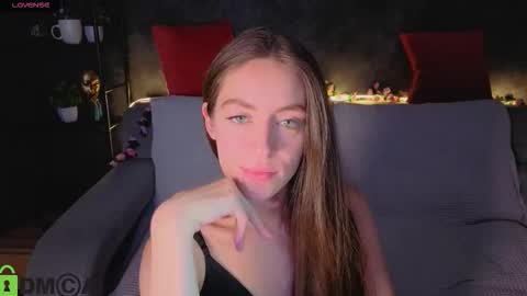 agnes wells online show from December 4, 9:44 am