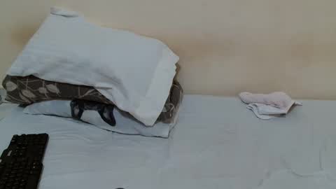 aguas online show from March 28, 9:20 am