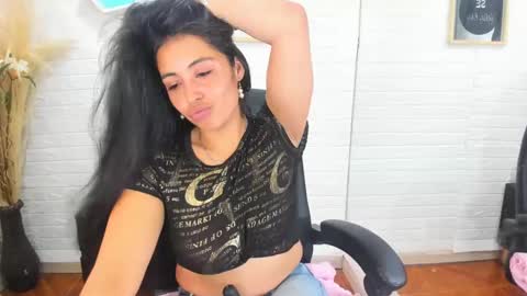 Ahisha online show from February 15, 6:01 pm