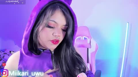 Ahri help me get to 100  online show from November 25, 3:41 am