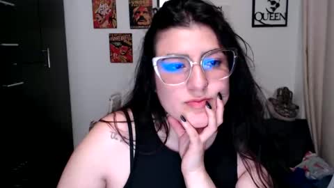 Ahriana Bluff online show from February 11, 1:10 am