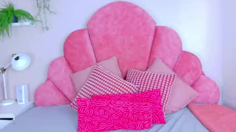 AHSLY online show from May 16, 6:40 pm