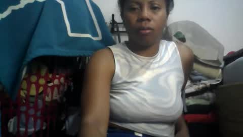 Aicha boobs online show from May 31, 1:00 am