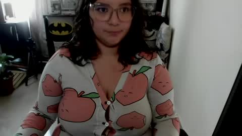 Catalina online show from April 8, 4:09 pm